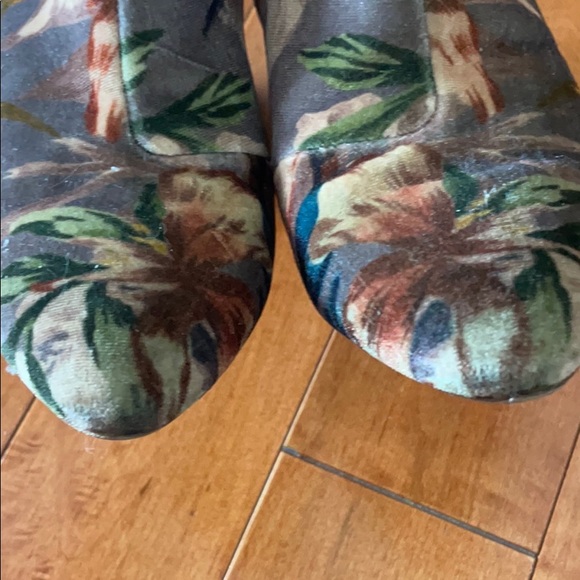 Nine West Savitra Velvet Taupe Booties - Picture 9 of 12